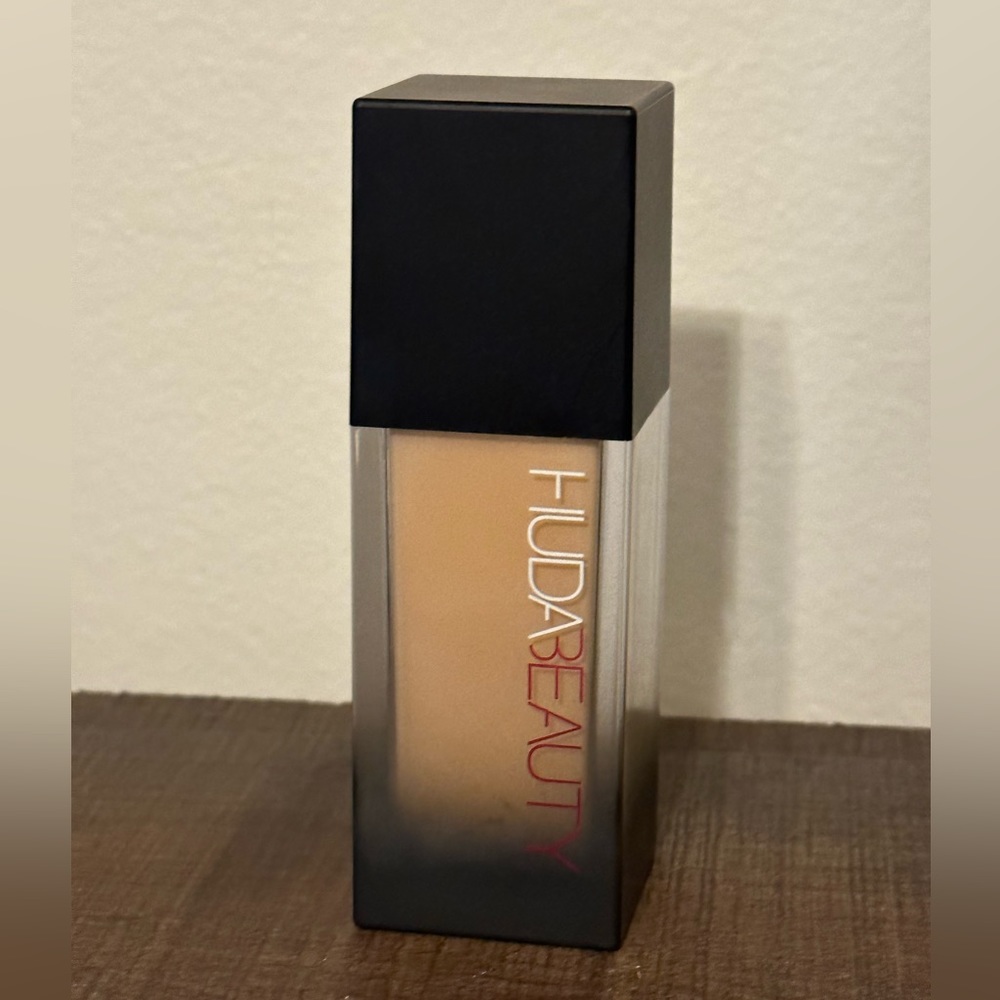 HUDA beauty foundation